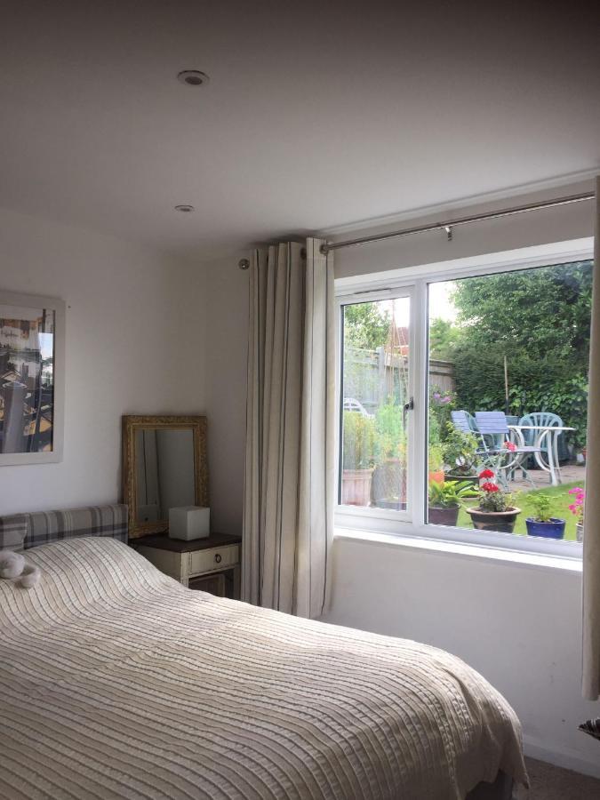 The Guest Suite, Buttsfield Lane. *